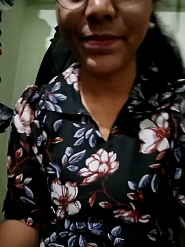 Telugu   Sexygirl   Naidu online show from October 25, 2025, 5:28 am