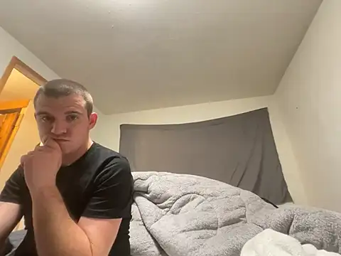 Snapshot of cumitted chatting on December 16, 2025, 11:36 am cumitted online show from December 16, 2025, 11:36 am