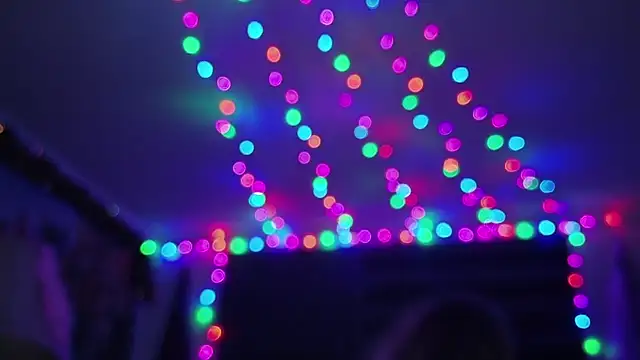 Snapshot of HotRedYeag chatting on October 25, 2025, 7:07 am HotRedYeag online show from October 25, 2025, 7:07 am