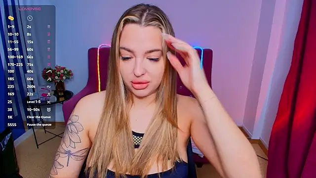 Emma  Ross online show from April 12, 2026, 2:15 am