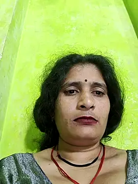 Hot-piuy online show from October 30, 2025, 8:28 pm