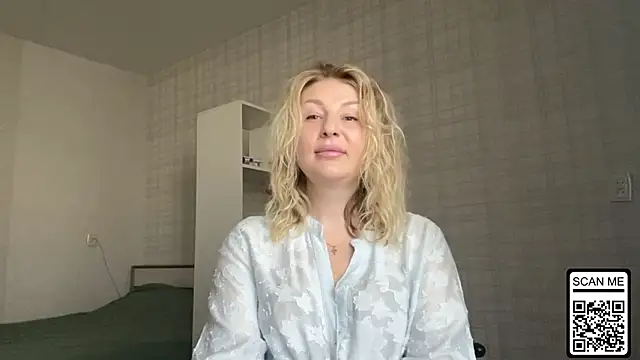 Blondie xoxoxo online show from March 13, 2026, 8:08 am