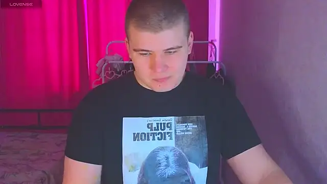 kittenmurr online show from March 5, 2026, 5:37 am