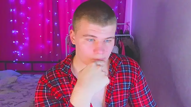 Snapshot of kittenmurr chatting on February 10, 2026, 6:12 am kittenmurr online show from February 10, 2026, 6:12 am