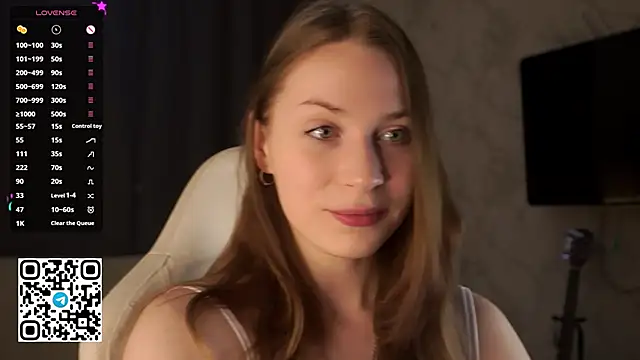 Snapshot of Stella_of_steel chatting on May 25, 2026, 11:31 am Stella of steel online show from May 25, 2026, 11:31 am