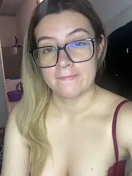 Snapshot of Blair_Bunnyy chatting on November 23, 2025, 7:13 pm Blair Bunnyy online show from November 23, 2025, 7:13 pm