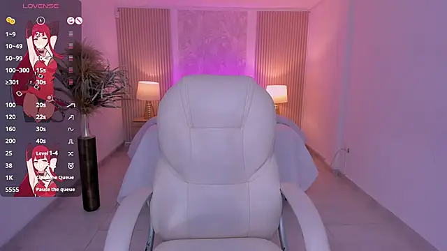 Snapshot of sharick_noir chatting on October 31, 2025, 3:14 am sharick noir online show from October 31, 2025, 3:14 am