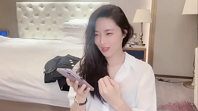 Ianxuan online show from March 21, 2026, 5:19 am