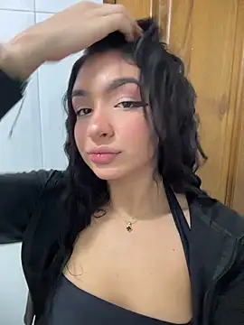 Snapshot of jenn_fit chatting on November 30, 2025, 2:45 am jenn fit online show from November 30, 2025, 2:45 am