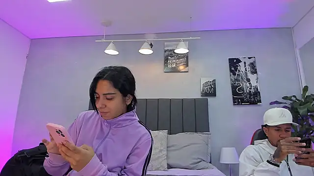 violet and myers online show from October 24, 2025, 11:20 am