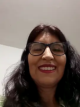 Snapshot of swity_foster chatting on December 19, 2025, 8:38 am swity foster online show from December 19, 2025, 8:38 am