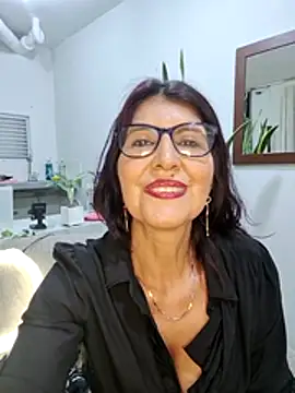 Snapshot of swity_foster chatting on February 23, 2026, 2:50 pm swity foster online show from February 23, 2026, 2:50 pm