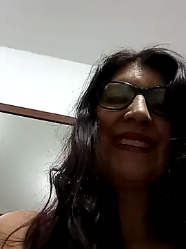 Snapshot of swity_foster chatting on September 13, 2025, 8:36 am swity foster online show from September 13, 2025, 8:36 am