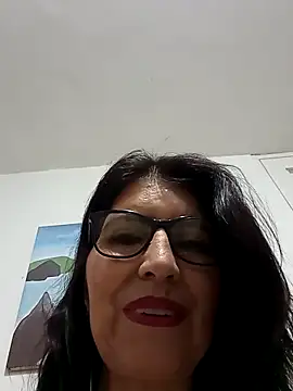 Snapshot of swity_foster chatting on November 6, 2025, 9:02 am swity foster online show from November 6, 2025, 9:02 am