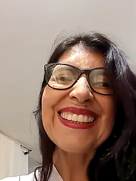 Snapshot of swity_foster chatting on November 10, 2025, 12:43 pm swity foster online show from November 10, 2025, 12:43 pm