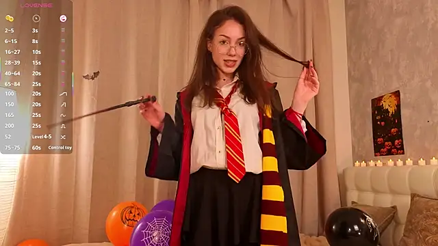 RenateRansone online show from October 31, 2025, 5:53 pm