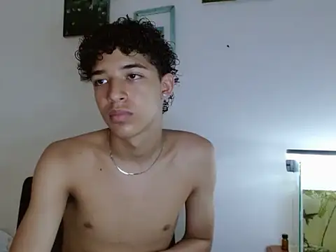 Snapshot of Xtremeplay_18 chatting on September 23, 2025, 6:48 pm Xtremeplay 18 online show from September 23, 2025, 6:48 pm