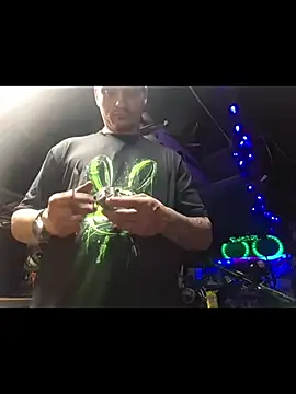 twistafatpipe online show from April 16, 2026, 7:47 pm