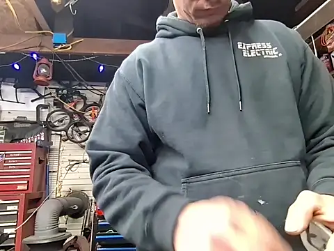 twistafatpipe online show from February 24, 2026, 11:05 pm