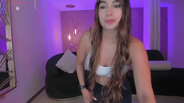 Snapshot of VeronicaBlue chatting on February 17, 2026, 10:01 am VeronicaBlue online show from February 17, 2026, 10:01 am