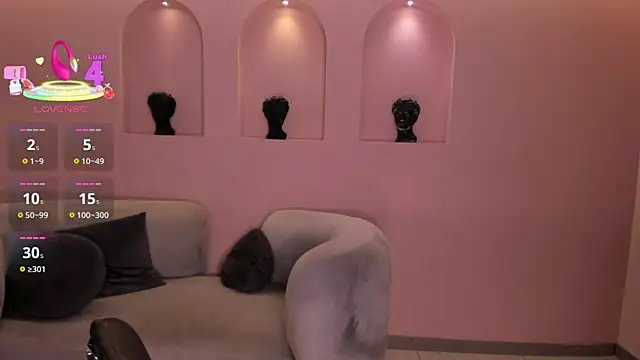 LizzCooper online show from October 1, 2025, 3:44 am