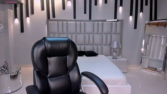 AmberColors  online show from March 16, 2026, 7:16 pm