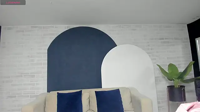 ScarlettBoss online show from November 6, 2025, 10:41 am