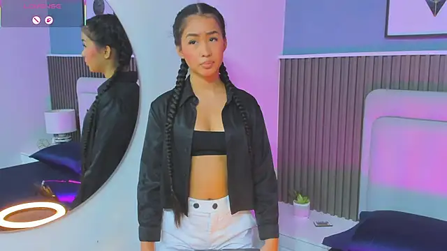 Snapshot of lily__star chatting on October 26, 2025, 4:57 am lily star online show from October 26, 2025, 4:57 am