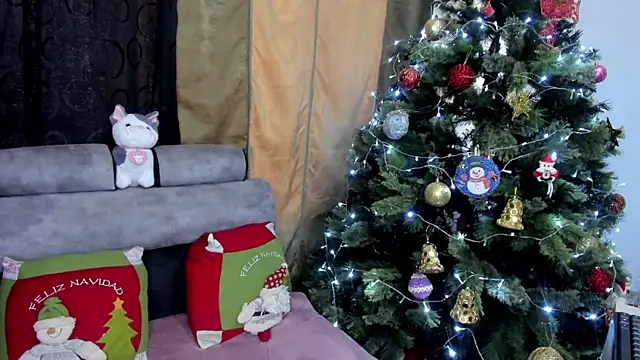 Snapshot of Ashley_Monroe chatting on December 16, 2025, 1:59 pm Ashley Monroe online show from December 16, 2025, 1:59 pm