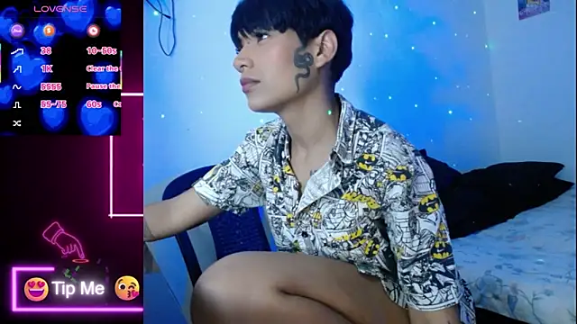 Snapshot of Papi_Mami_Live chatting on November 22, 2025, 3:38 am Papi Mami Live online show from November 22, 2025, 3:38 am