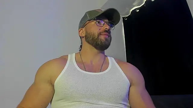 Snapshot of JoshuaLyon chatting on October 9, 2025, 5:46 pm JoshuaLyon online show from October 9, 2025, 5:46 pm