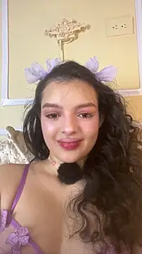 Snapshot of AriaHeavenss chatting on November 21, 2025, 12:31 am AriaHeavenss online show from November 21, 2025, 12:31 am