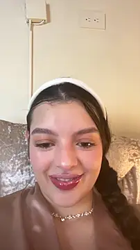 Snapshot of AriaHeavenss chatting on November 13, 2025, 12:25 am AriaHeavenss online show from November 13, 2025, 12:25 am