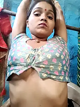 Snapshot of Harini_Gautam chatting on April 24, 2026, 9:44 am Harini Gautam online show from April 24, 2026, 9:44 am