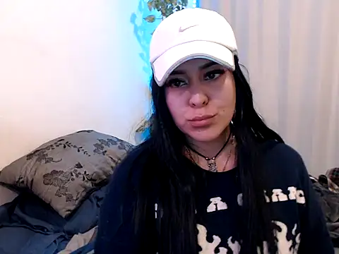 Snapshot of bluegoddessstoned chatting on October 8, 2025, 2:13 am bluegoddessstoned online show from October 8, 2025, 2:13 am