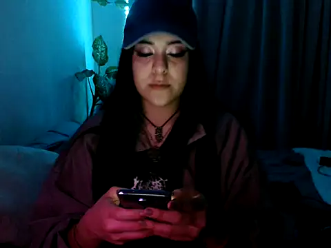 Snapshot of bluegoddessstoned chatting on October 11, 2025, 5:08 am bluegoddessstoned online show from October 11, 2025, 5:08 am