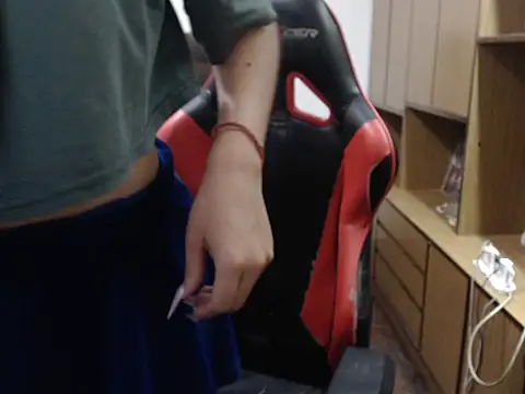 Snapshot of bluegoddessstoned chatting on December 16, 2025, 8:46 pm bluegoddessstoned online show from December 16, 2025, 8:46 pm