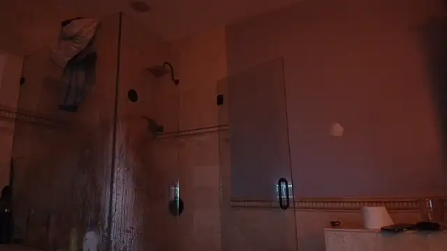 Snapshot of TallDrink11 chatting on December 21, 2025, 8:27 am TallDrink11 online show from December 21, 2025, 8:27 am