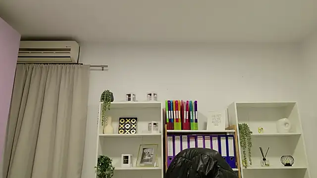 Snapshot of RubiHarper chatting on November 23, 2025, 3:11 pm RubiHarper online show from November 23, 2025, 3:11 pm