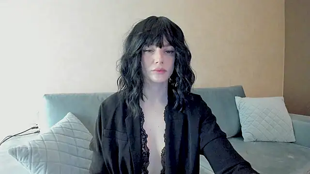 Shawty Sue online show from December 15, 2025, 1:17 pm