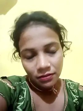 Snapshot of Chandni_Love143 chatting on October 20, 2025, 12:24 am Chandni Love143 online show from October 20, 2025, 12:24 am