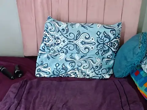 SWEETBERRYxXx online show from November 13, 2025, 12:58 am