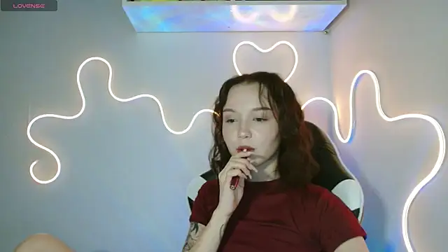 Snapshot of DemiWildcat chatting on October 25, 2025, 10:03 am DemiWildcat online show from October 25, 2025, 10:03 am