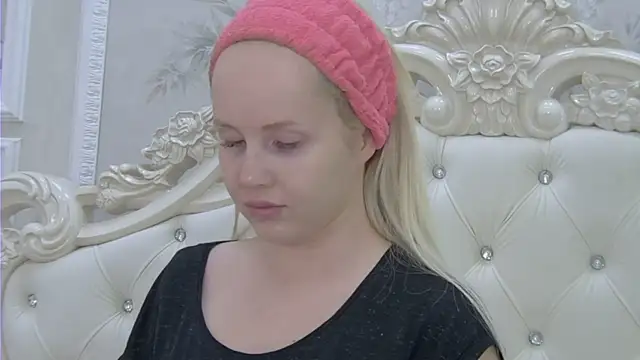 EllieFrosty  online show from March 5, 2026, 9:54 pm