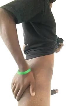 Snapshot of kavi1q1 chatting on November 19, 2025, 1:16 am kavi1q1 online show from November 19, 2025, 1:16 am