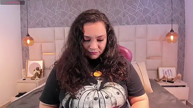 Snapshot of _im_alaya chatting on October 1, 2025, 1:22 am im alaya online show from October 1, 2025, 1:22 am