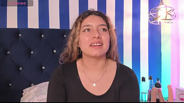 Snapshot of valeria_rouse28 chatting on September 20, 2025, 4:56 pm valeria rouse28 online show from September 20, 2025, 4:56 pm