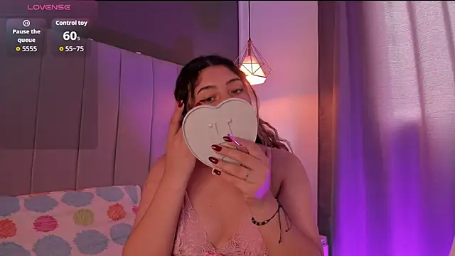 Snapshot of valeria_rouse28 chatting on November 26, 2025, 6:41 pm valeria rouse28 online show from November 26, 2025, 6:41 pm