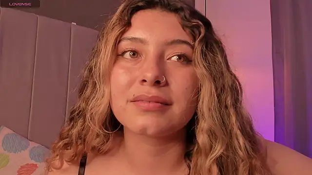 Snapshot of valeria_rouse28 chatting on October 28, 2025, 9:25 pm valeria rouse28 online show from October 28, 2025, 9:25 pm