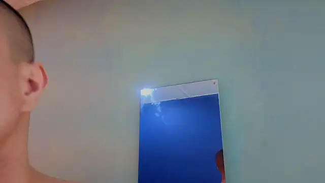 Snapshot of DylanGuss chatting on October 28, 2025, 12:37 pm DylanGuss online show from October 28, 2025, 12:37 pm